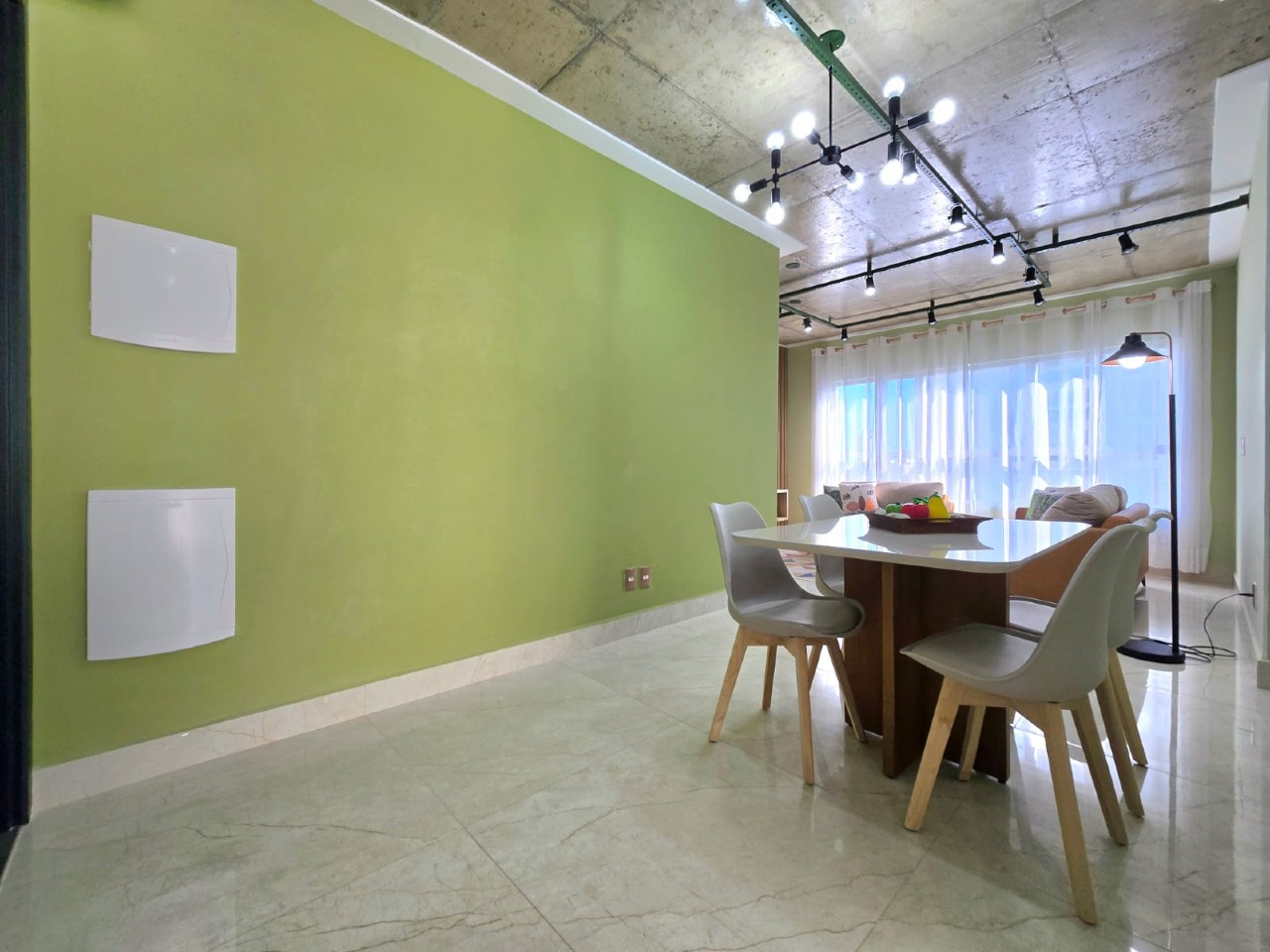 Apartamento à venda no Embaré: 