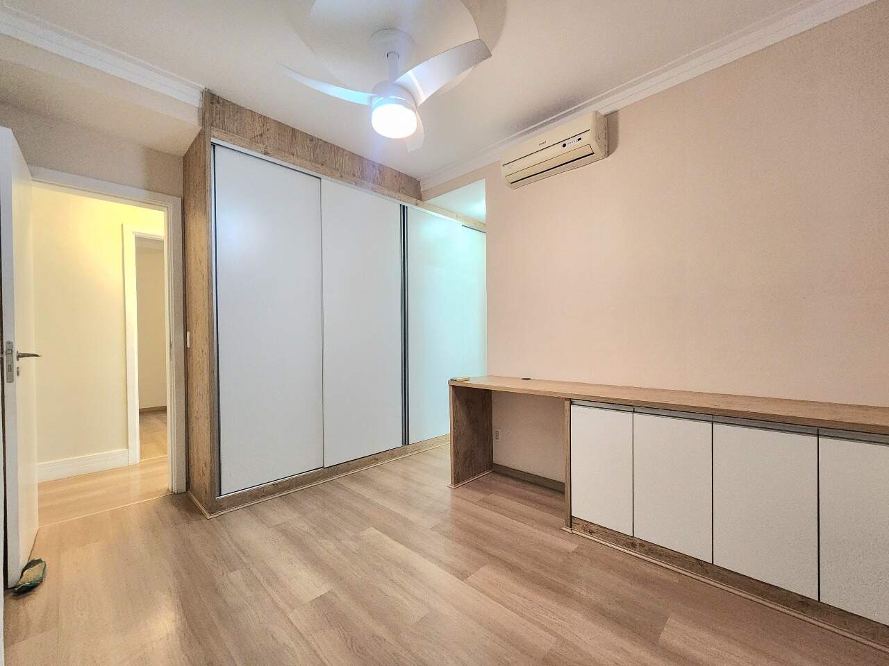 Apartamento à venda no Embaré: