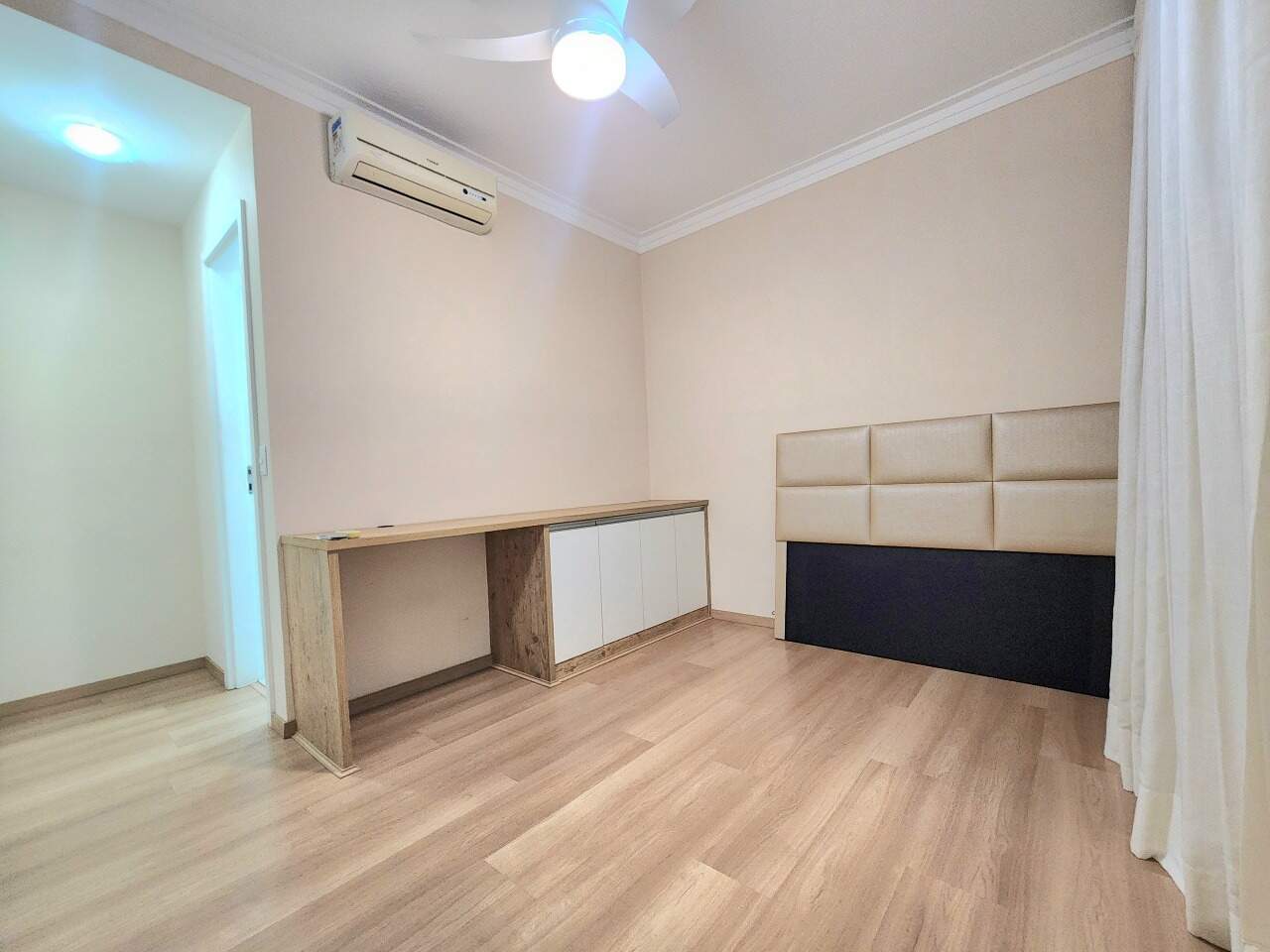 Apartamento à venda no Embaré: