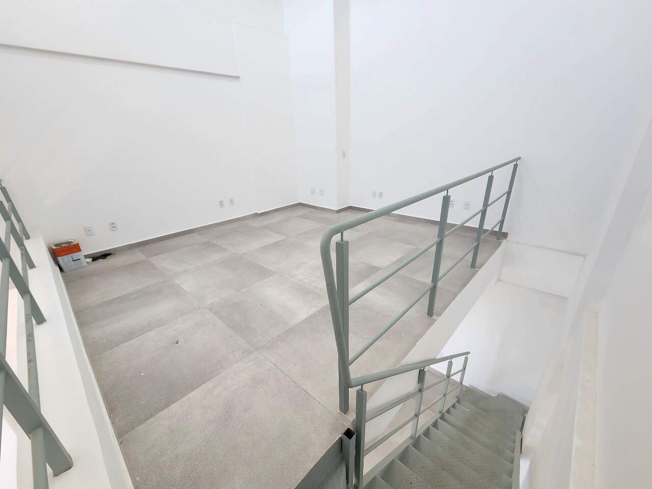 Sala para aluguel no Encruzilhada: 