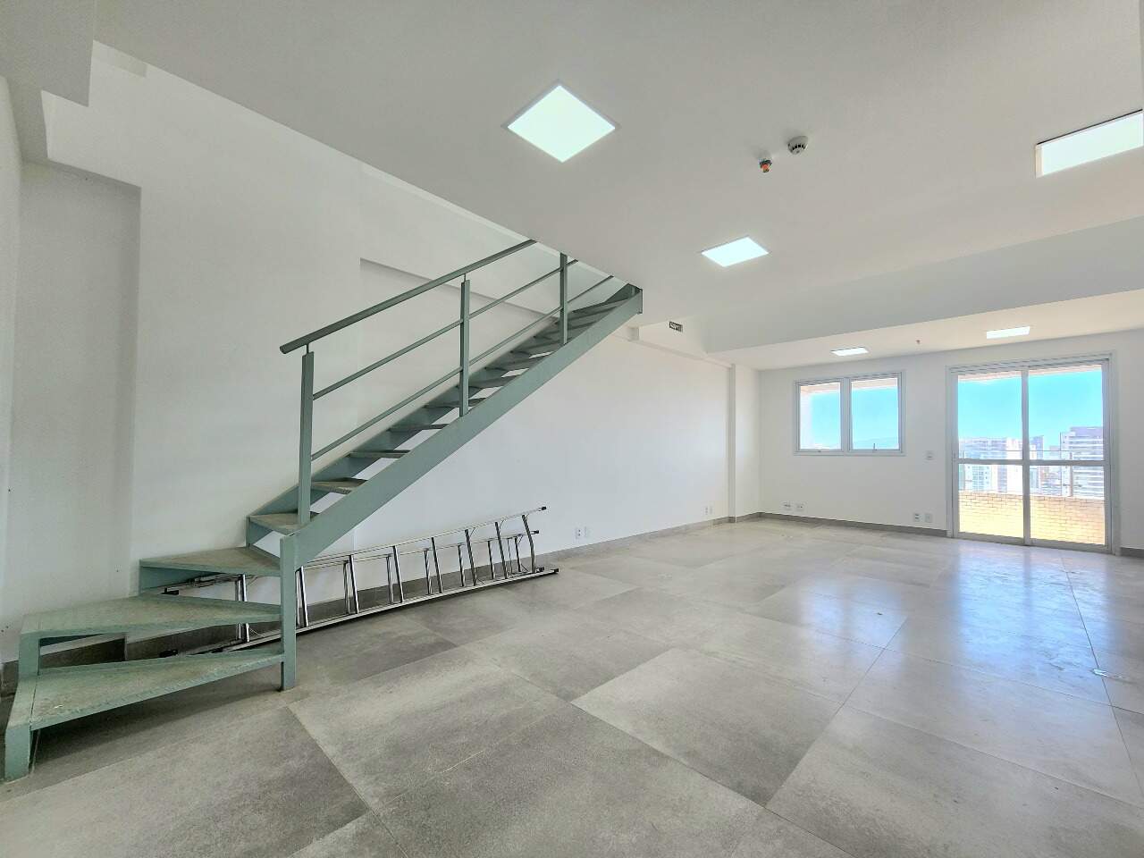 Sala para aluguel no Encruzilhada: 