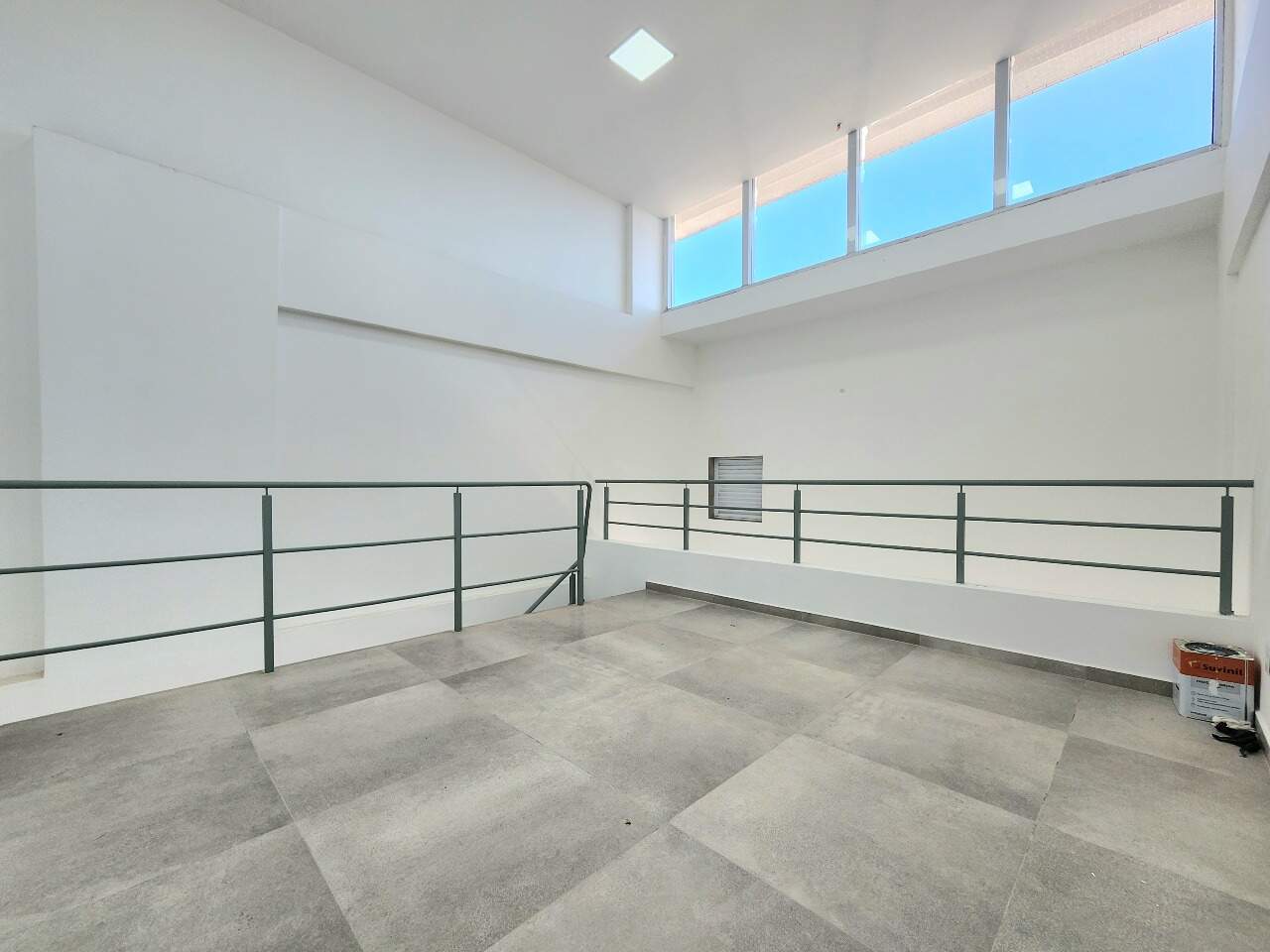Sala para aluguel no Encruzilhada: 
