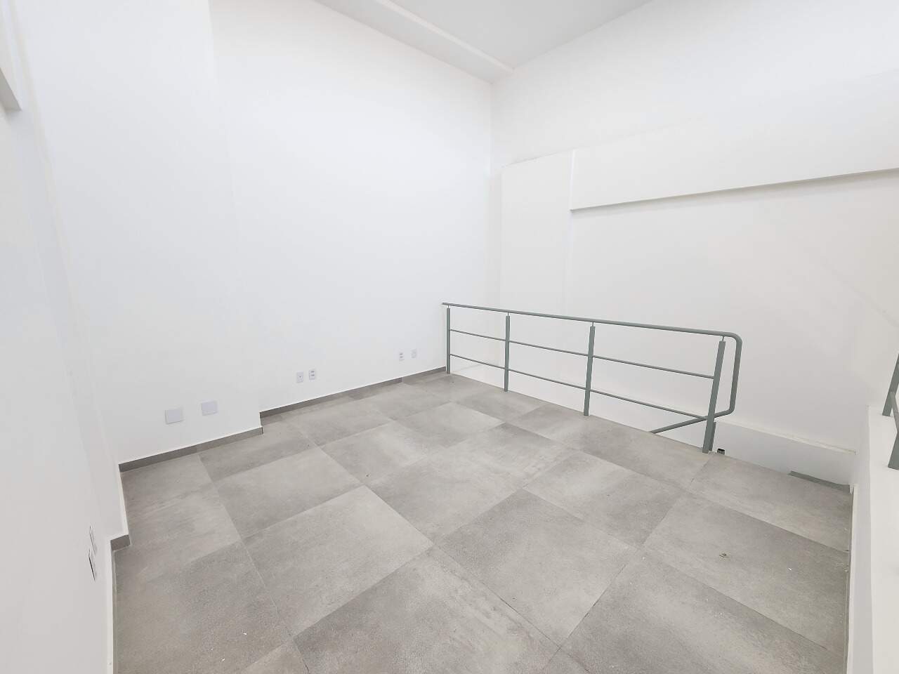 Sala para aluguel no Encruzilhada: 