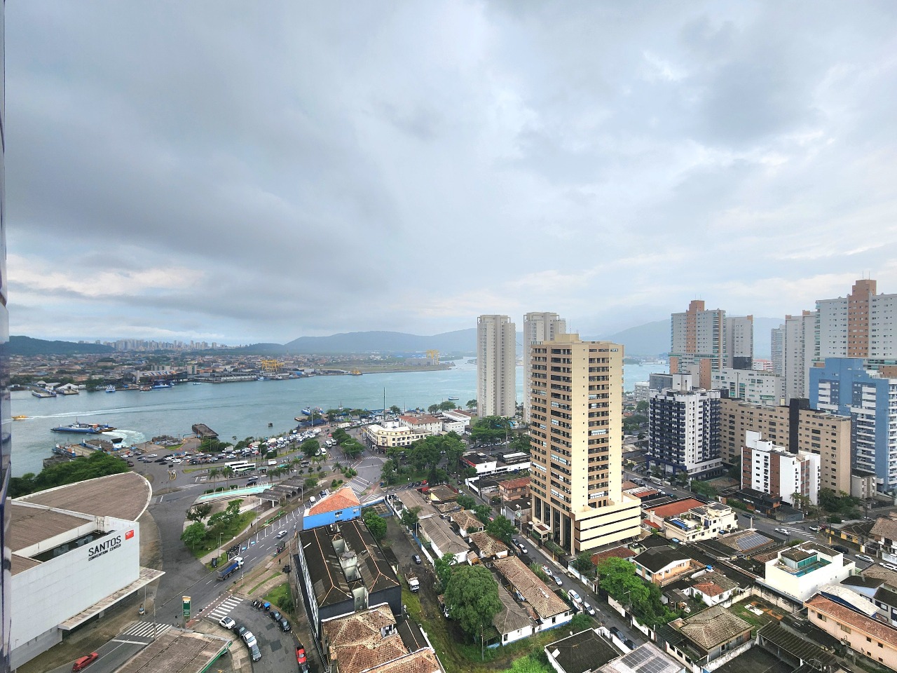 Sala para aluguel no Ponta da Praia: 