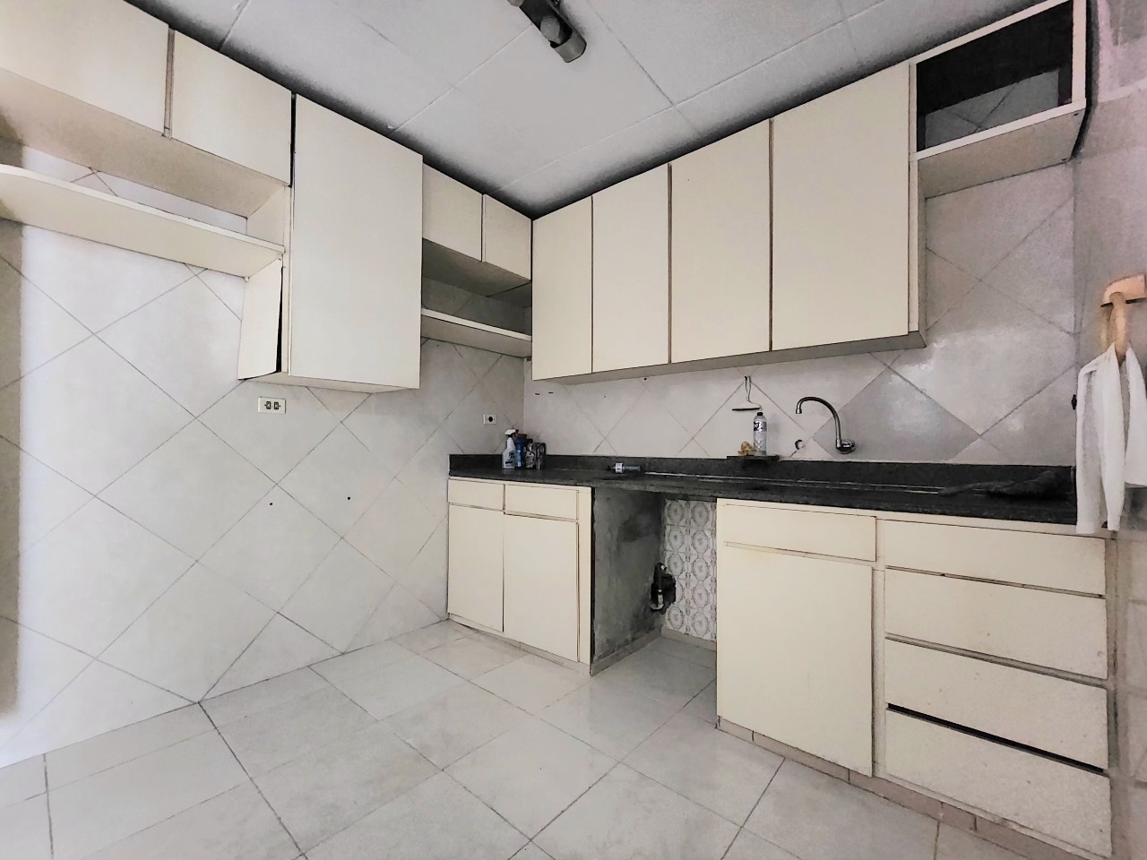 Sobrado à venda no Marapé: 