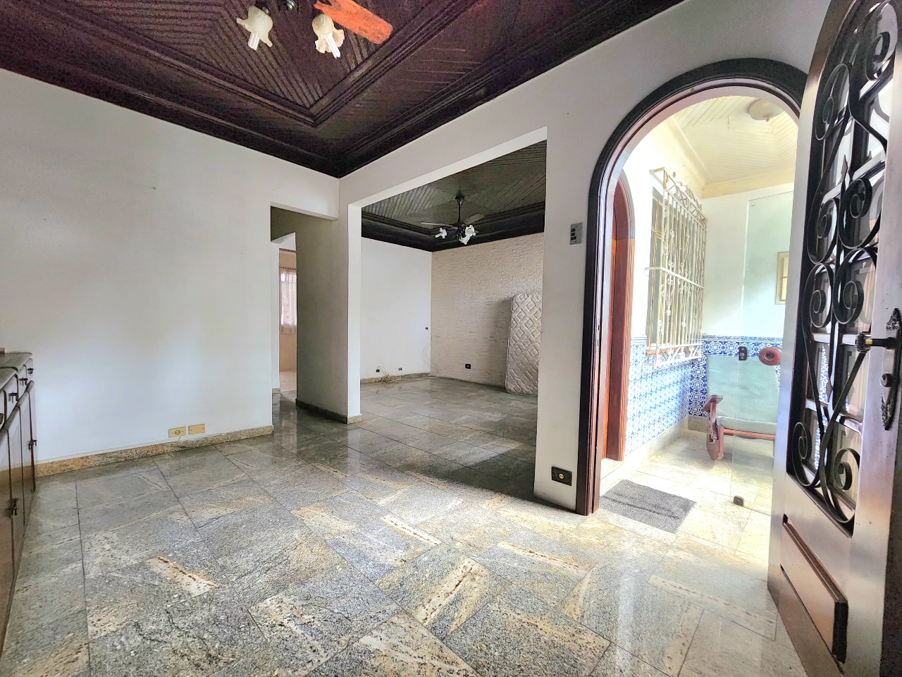 Sobrado à venda no Marapé: 