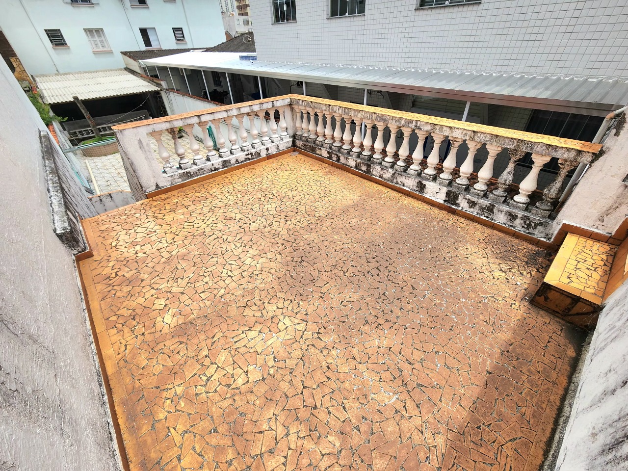 Sobrado à venda no Marapé: 