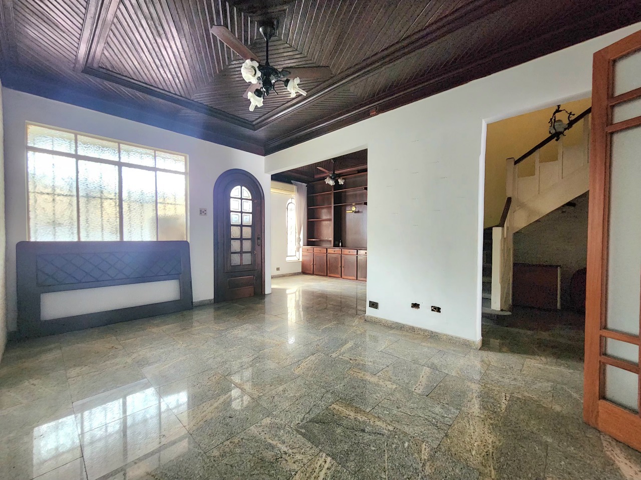 Sobrado à venda no Marapé: 