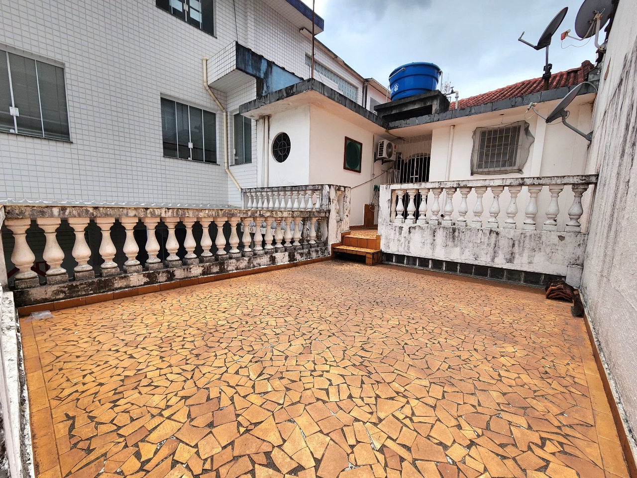 Sobrado à venda no Marapé: 