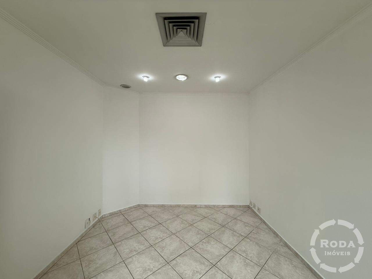 Conjunto Comercial à venda no Vila Mathias: 