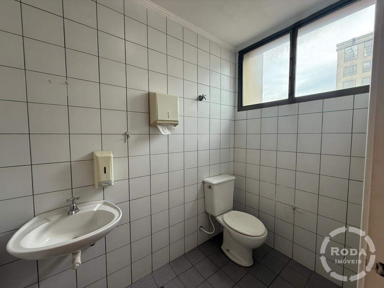 Conjunto Comercial à venda no Vila Mathias: 