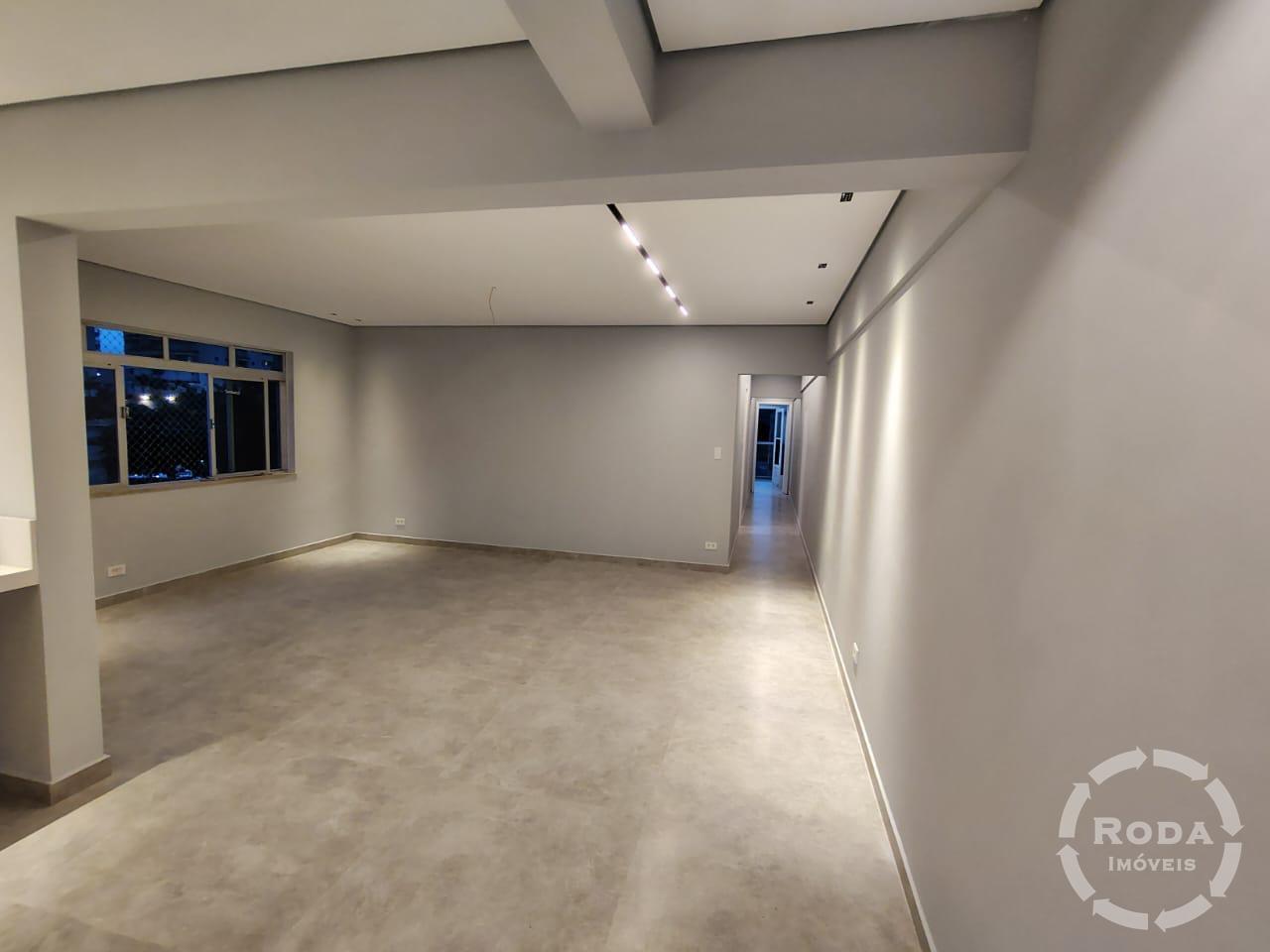 Apartamento à venda no Ponta da Praia: 