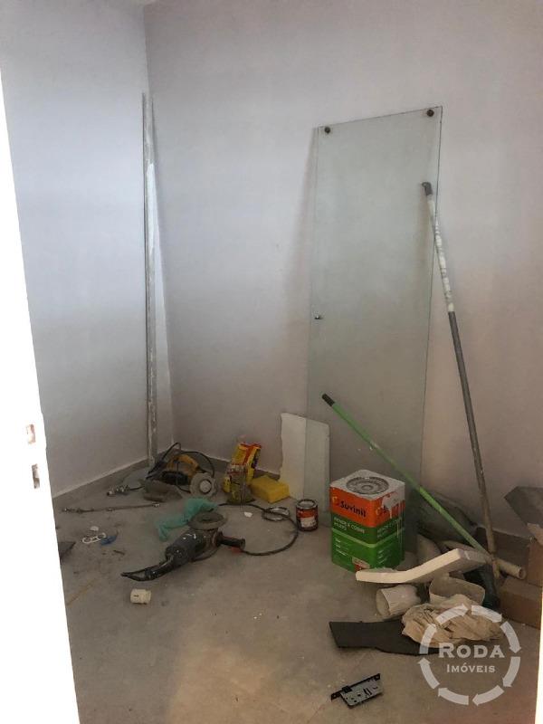 Apartamento à venda no Ponta da Praia: 