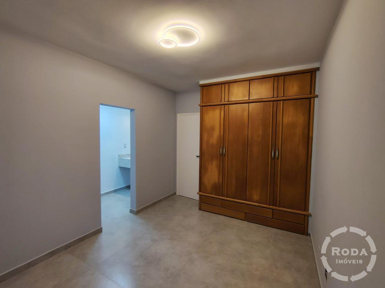 Apartamento à venda no Ponta da Praia: 