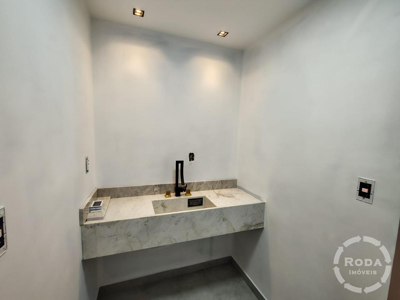 Apartamento à venda no Ponta da Praia: 