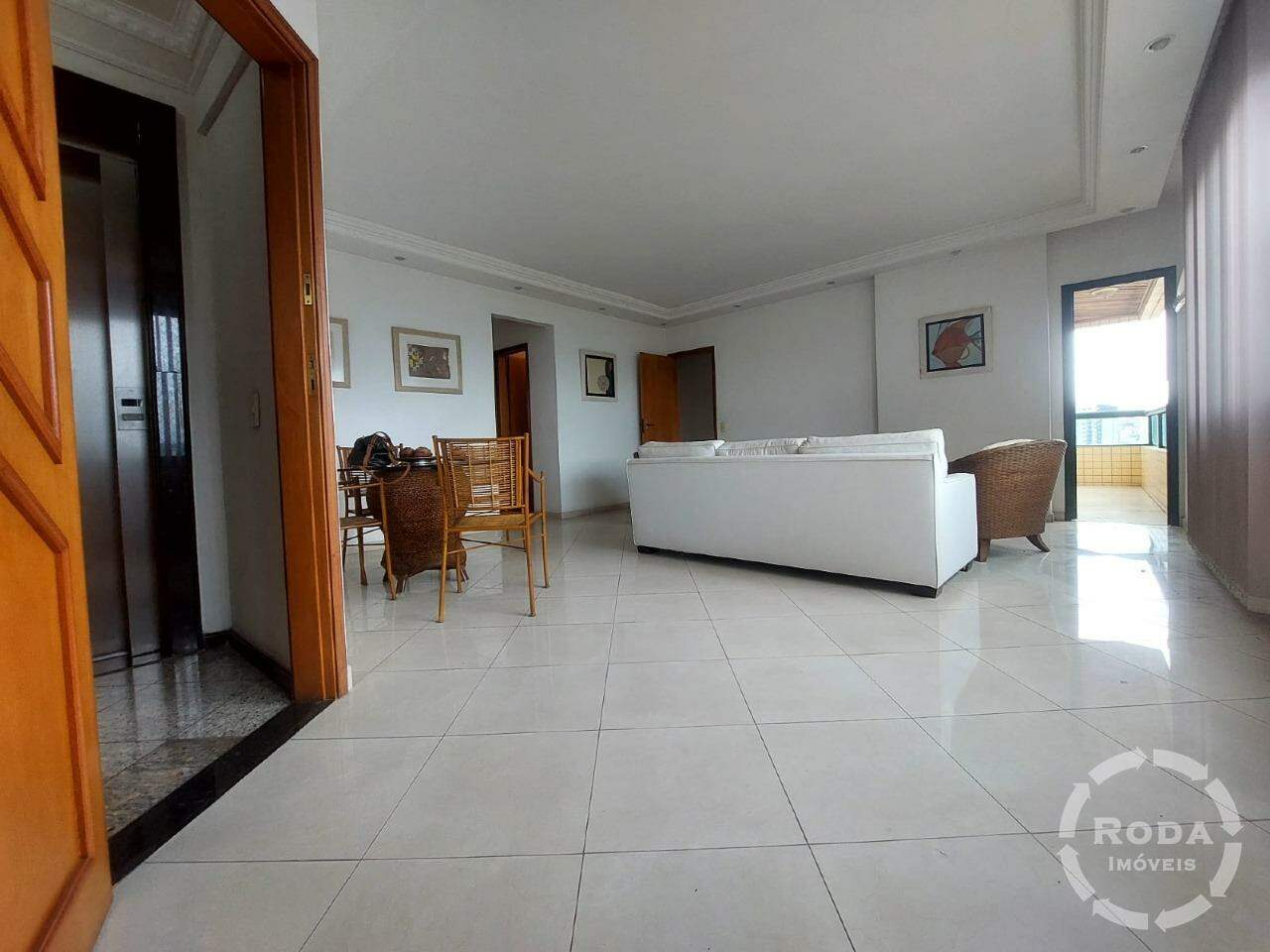 Apartamento à venda no Embaré: 