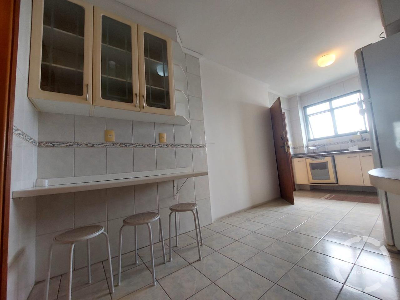 Apartamento à venda no Embaré: 