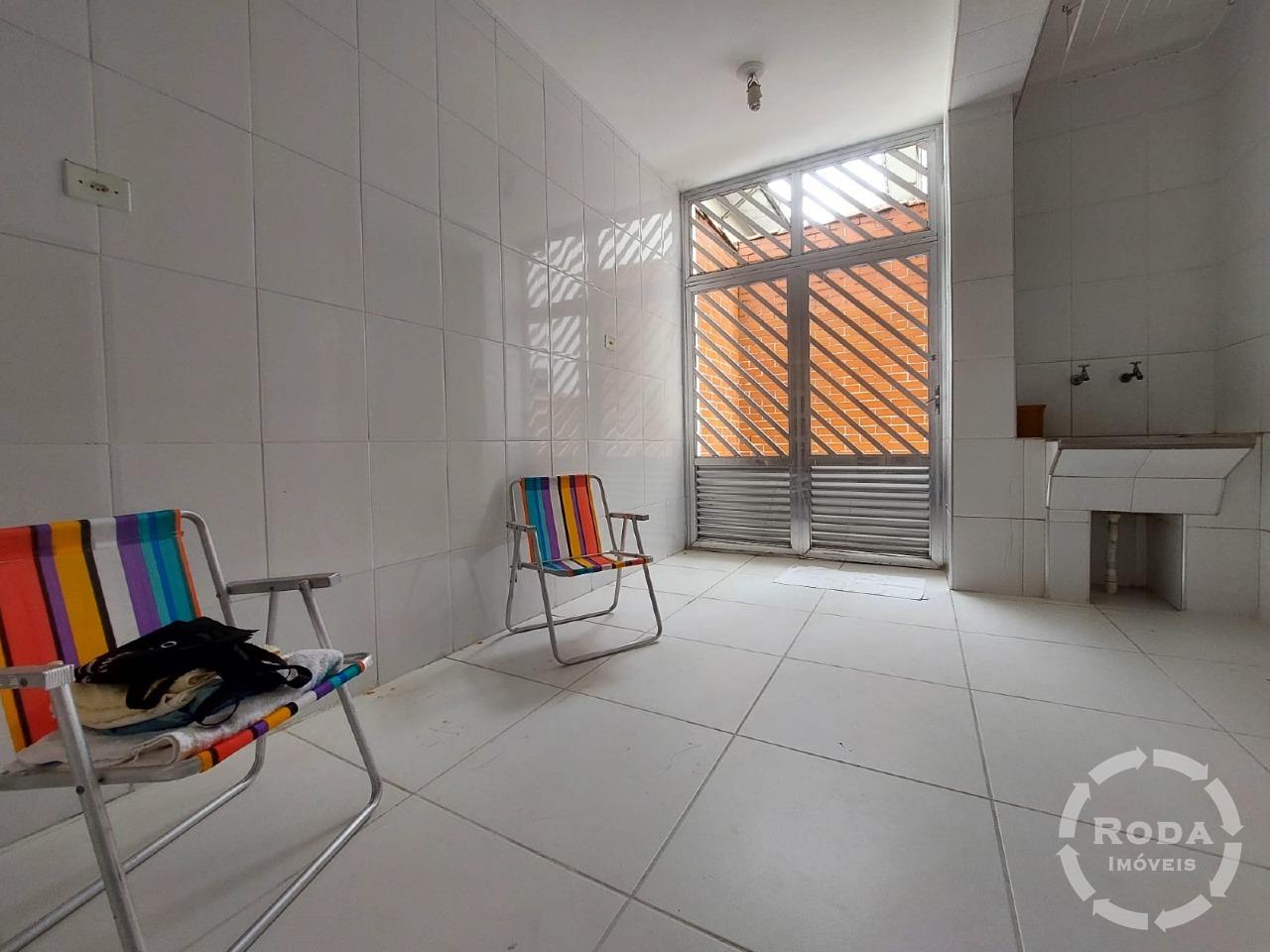 Sobrado à venda no Embaré: 