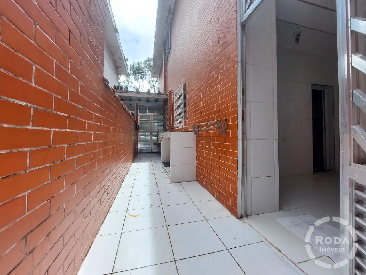 Sobrado à venda no Embaré: 