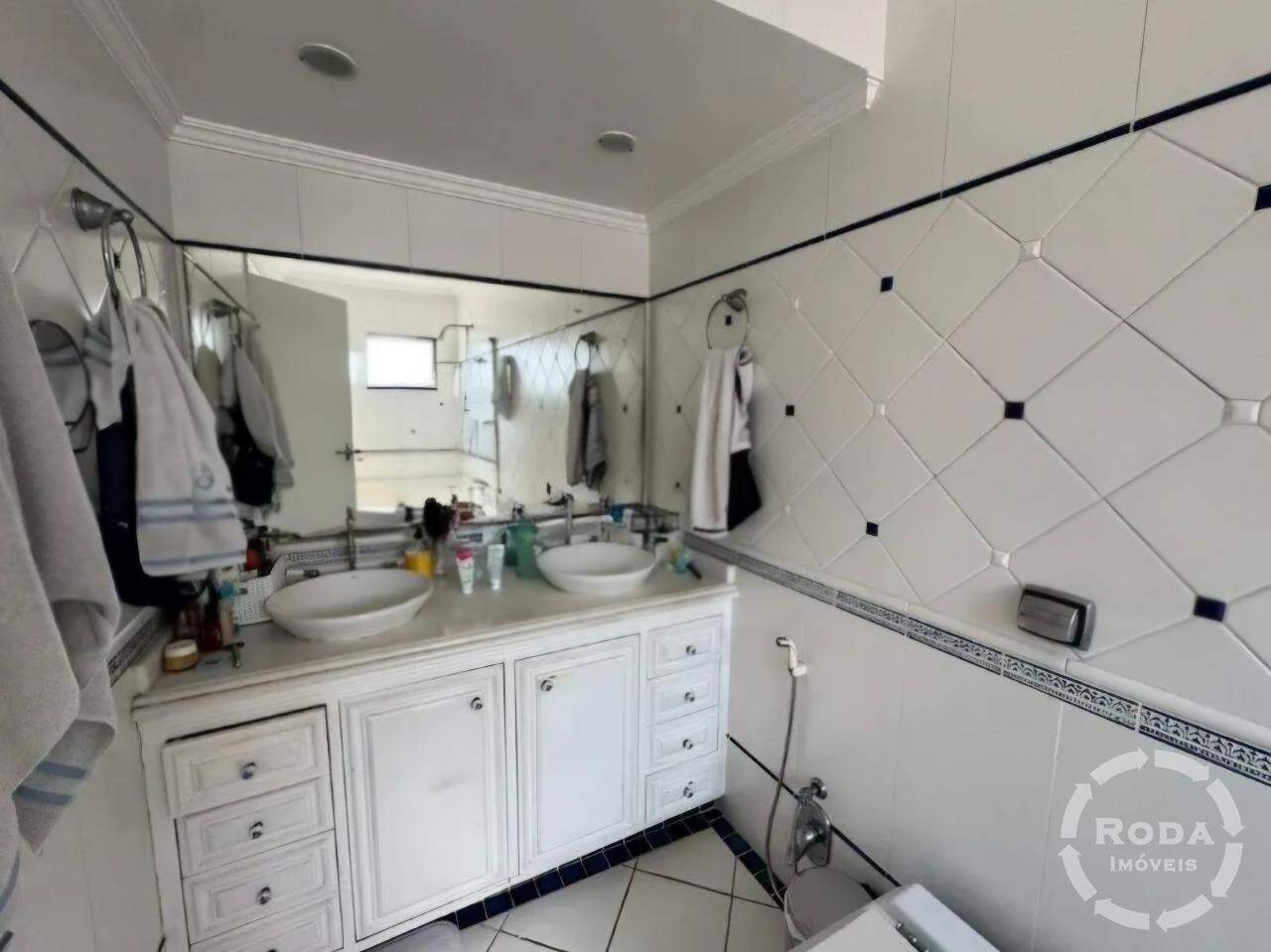 Cobertura Duplex à venda no Aparecida: 