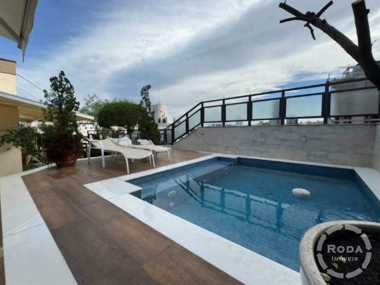 Cobertura Duplex à venda no Aparecida: 