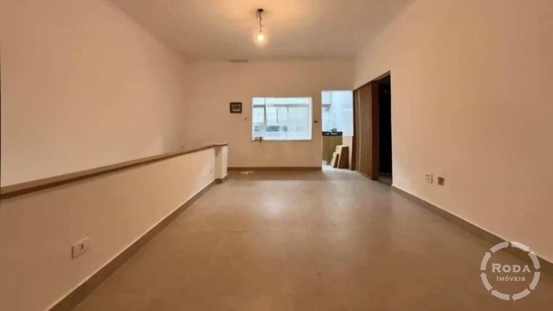 Casa Sobreposta Alta à venda no Embaré: 