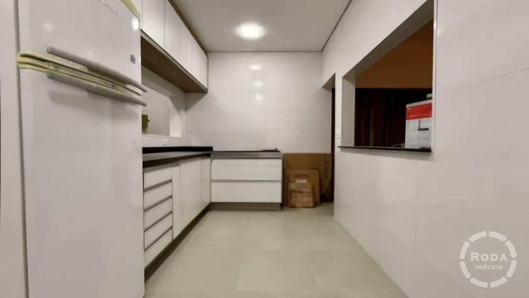 Casa Sobreposta Alta à venda no Embaré: 