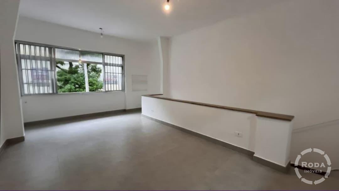 Casa Sobreposta Alta à venda no Embaré: 