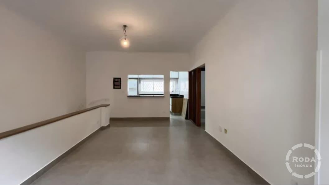 Casa Sobreposta Alta à venda no Embaré: 