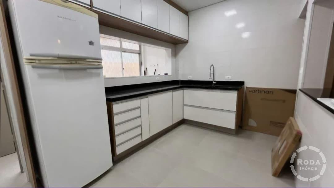 Casa Sobreposta Alta à venda no Embaré: 