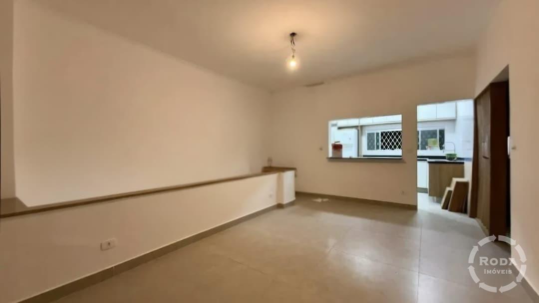 Casa Sobreposta Alta à venda no Embaré: 