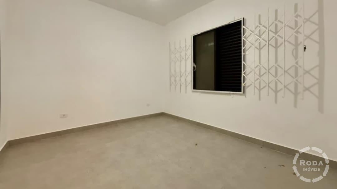 Casa Sobreposta Alta à venda no Embaré: 