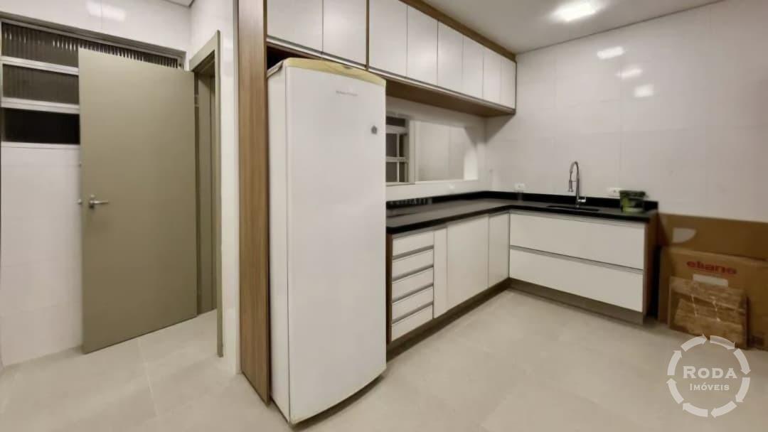 Casa Sobreposta Alta à venda no Embaré: 