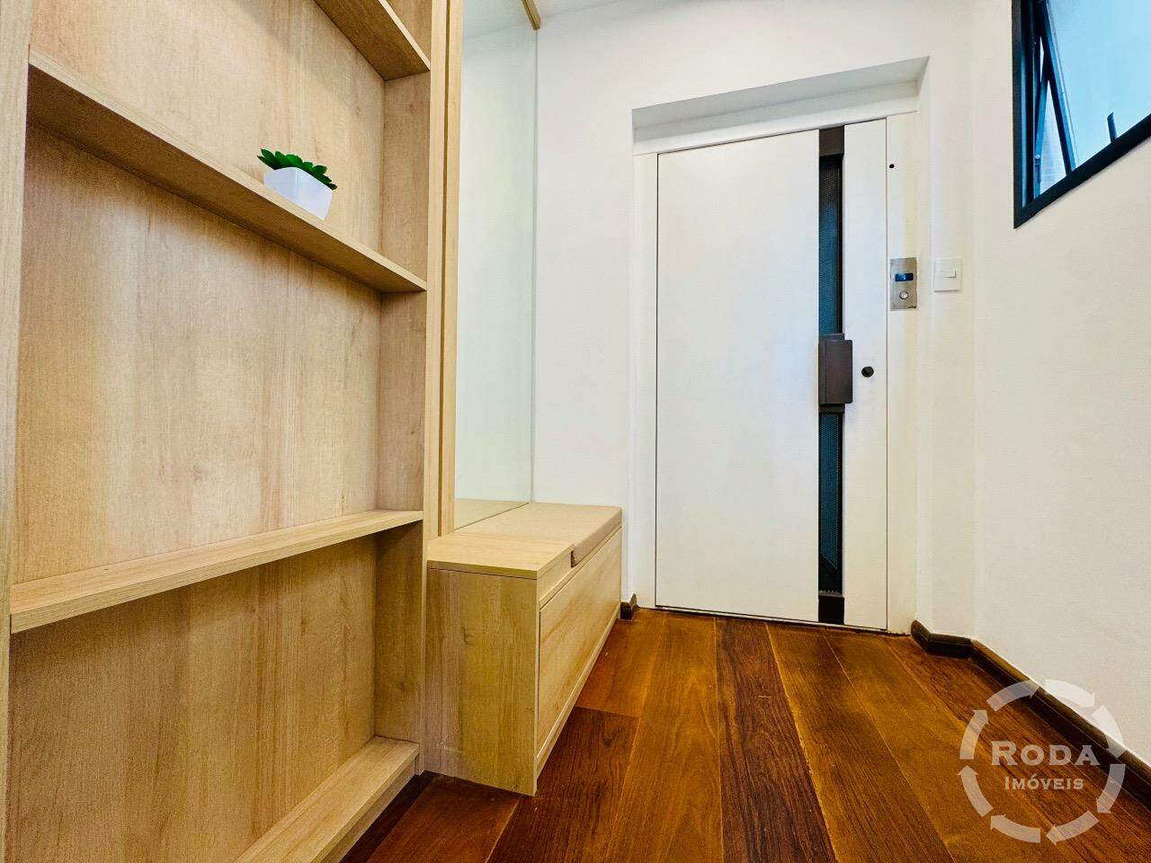 Apartamento à venda no Aparecida: hall privativo