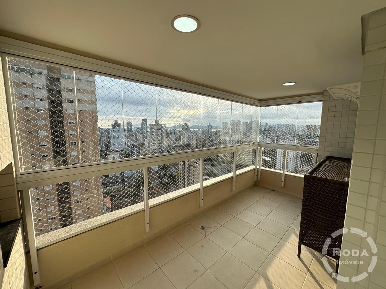 Apartamento à venda no Ponta da Praia: 