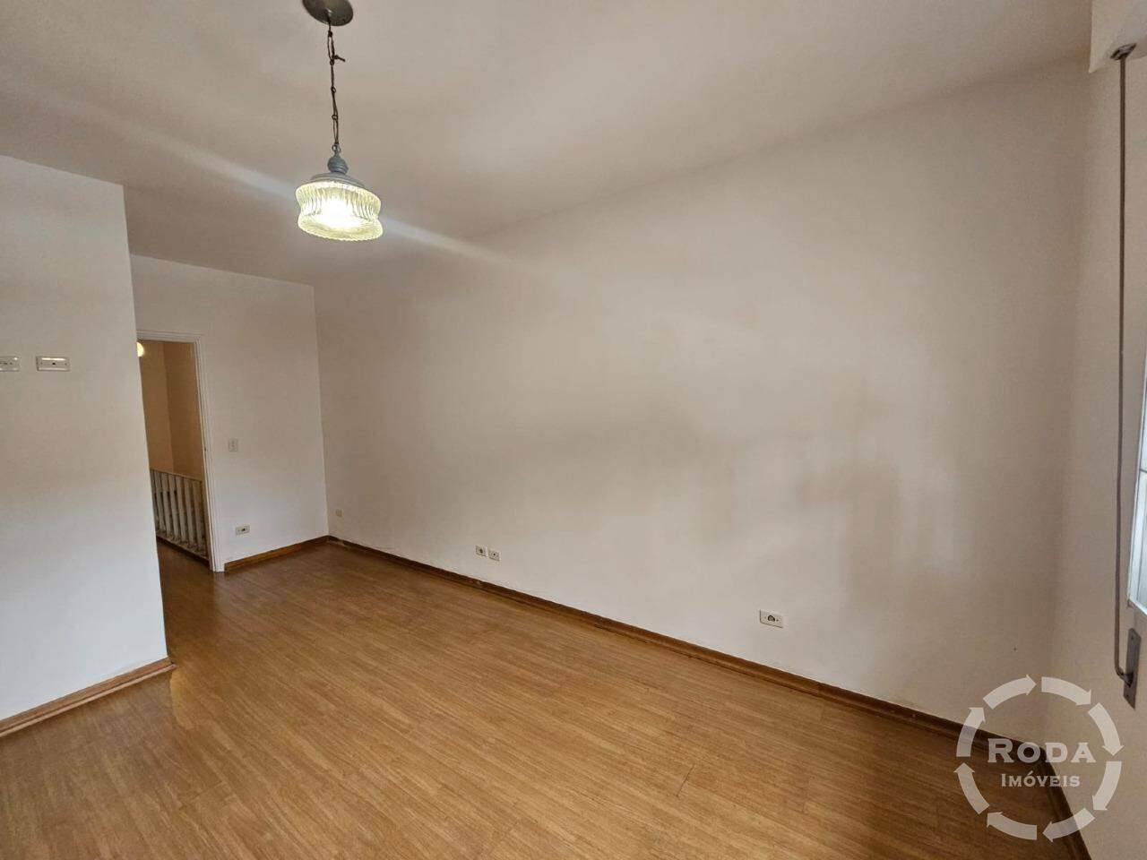 Casa para aluguel no Embaré: 