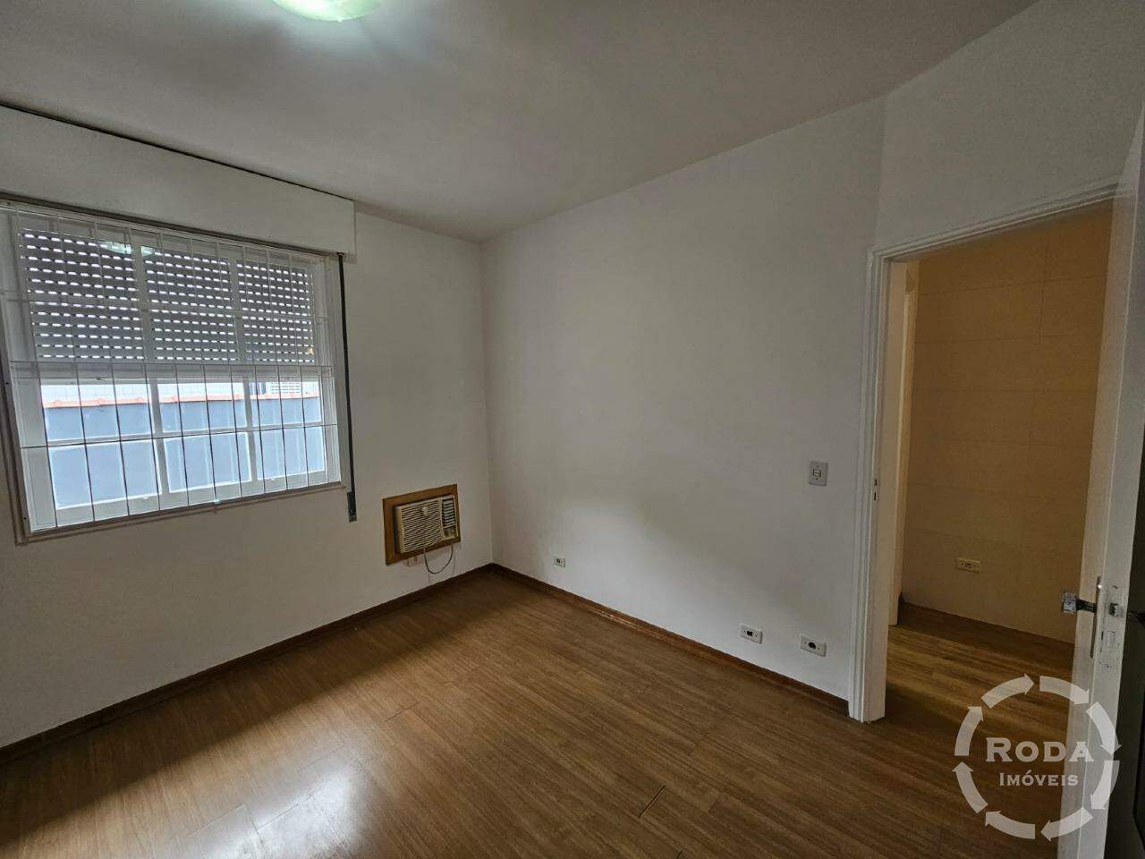 Casa para aluguel no Embaré: 