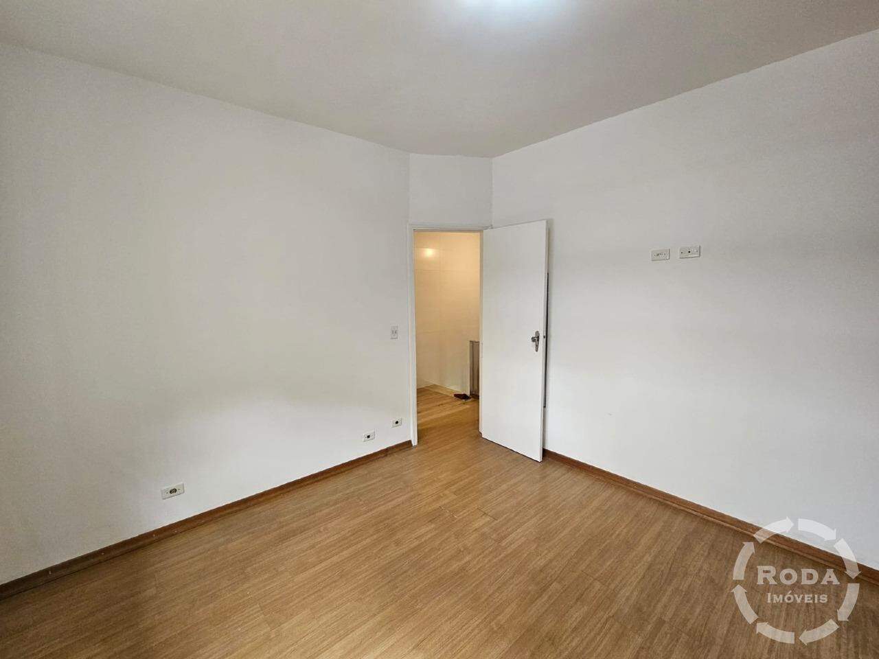 Casa para aluguel no Embaré: 