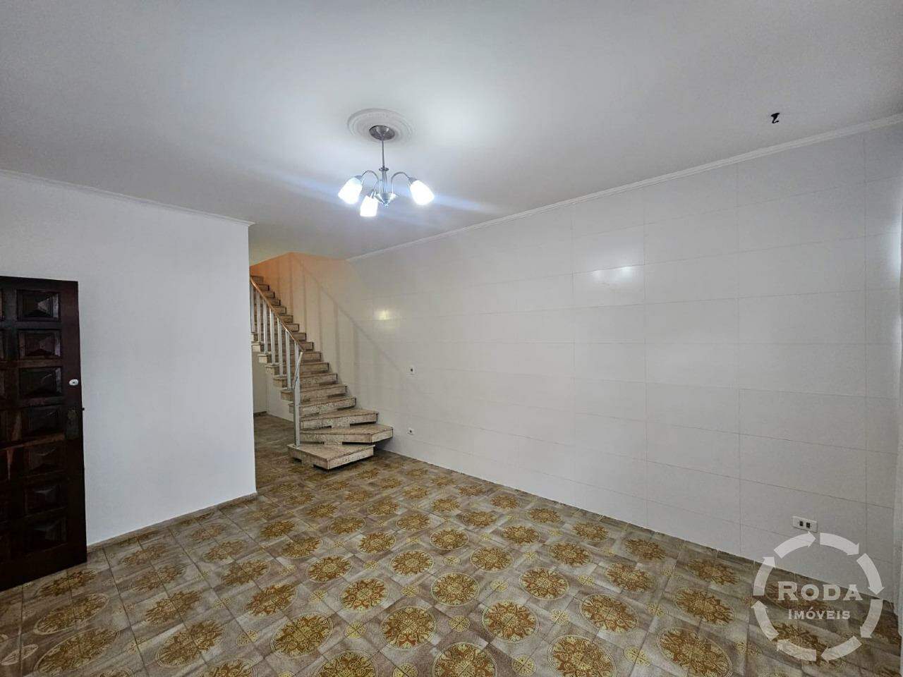 Casa para aluguel no Embaré: 