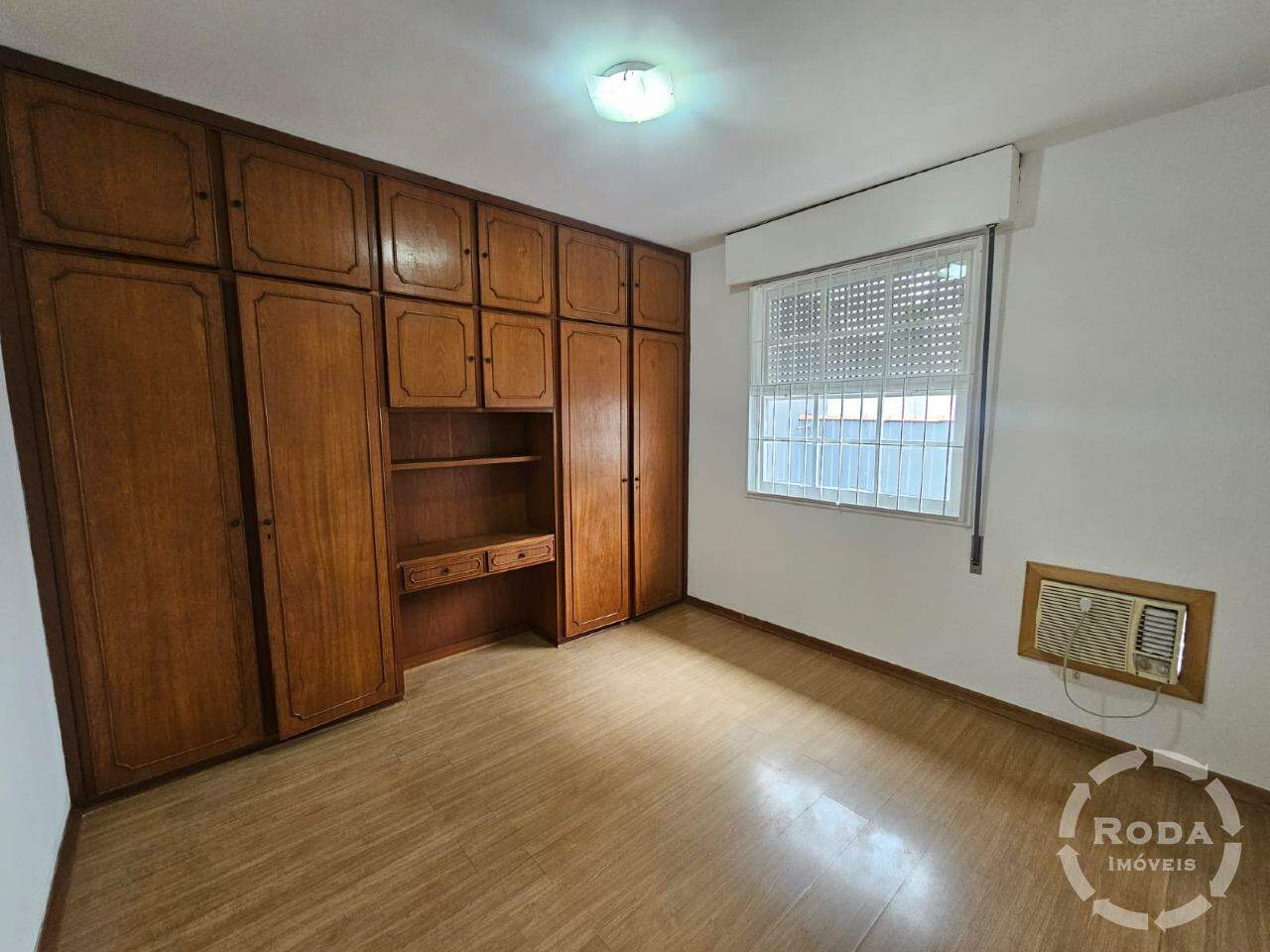 Casa para aluguel no Embaré: 