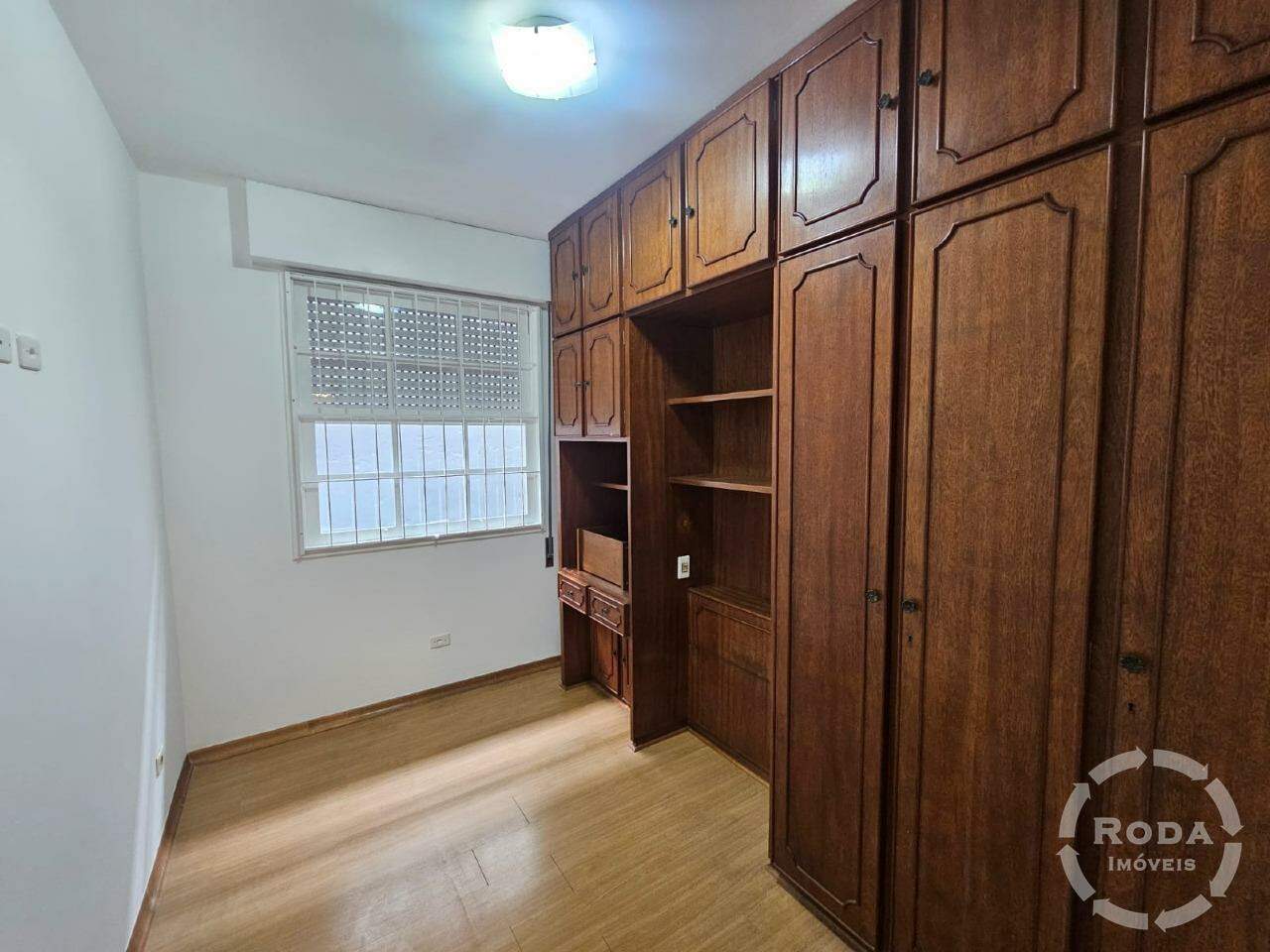 Casa para aluguel no Embaré: 