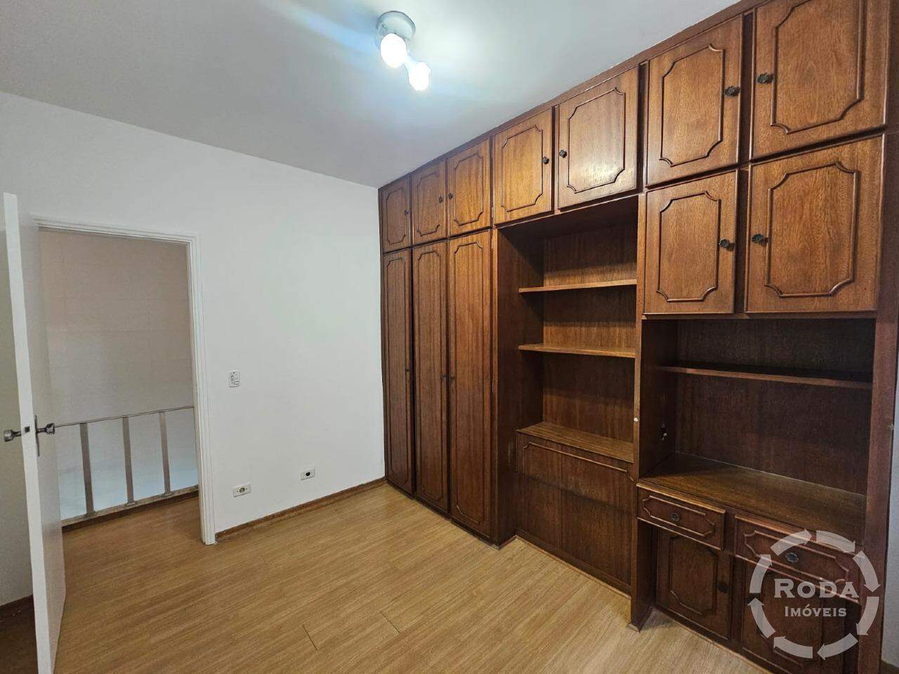 Casa para aluguel no Embaré: 