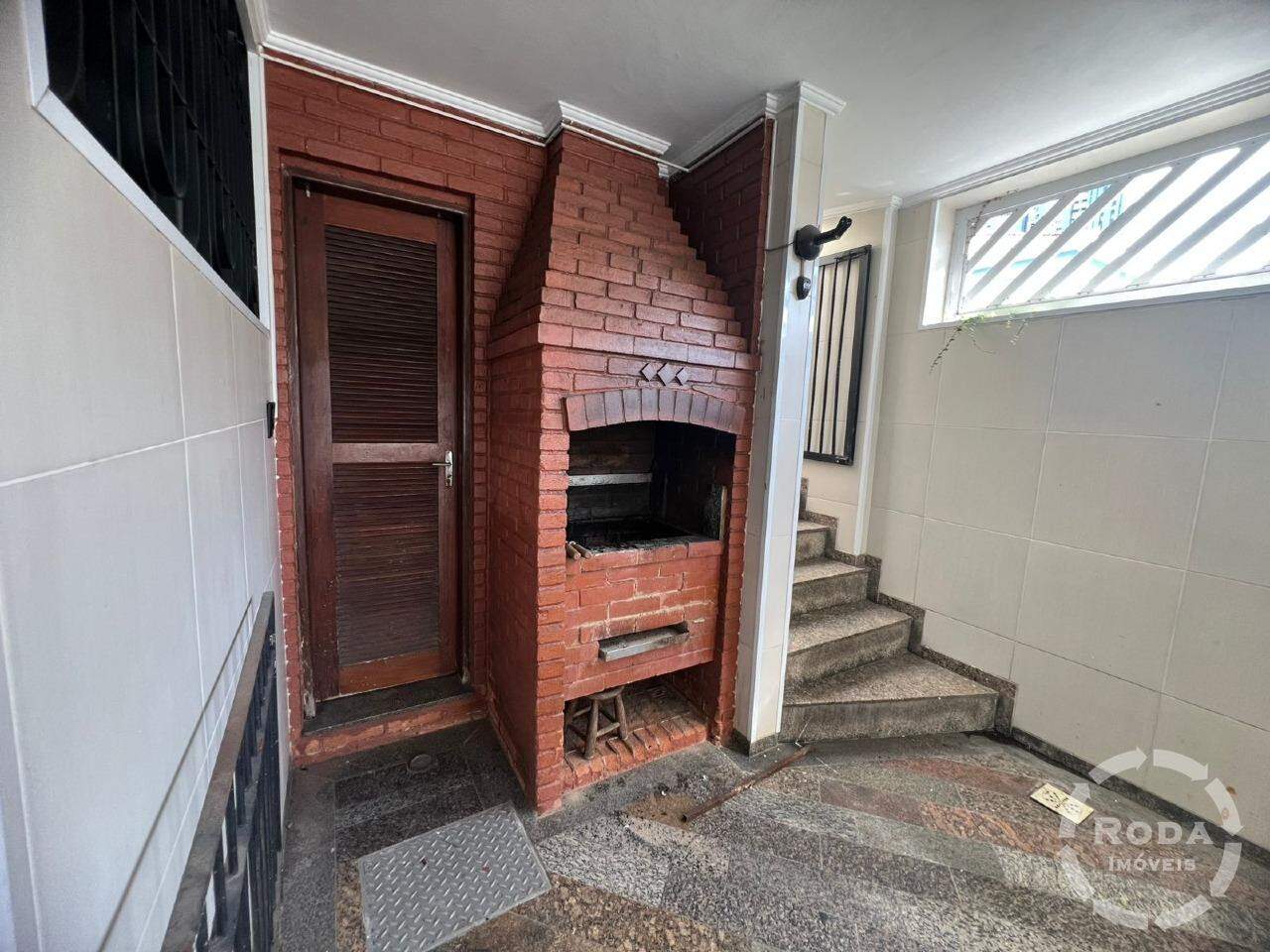 Sobrado à venda no Aparecida: 
