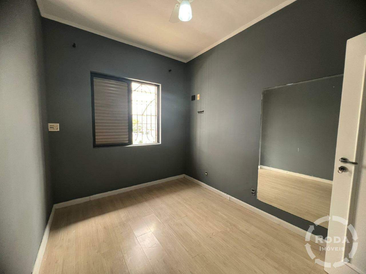 Sobrado à venda no Aparecida: 
