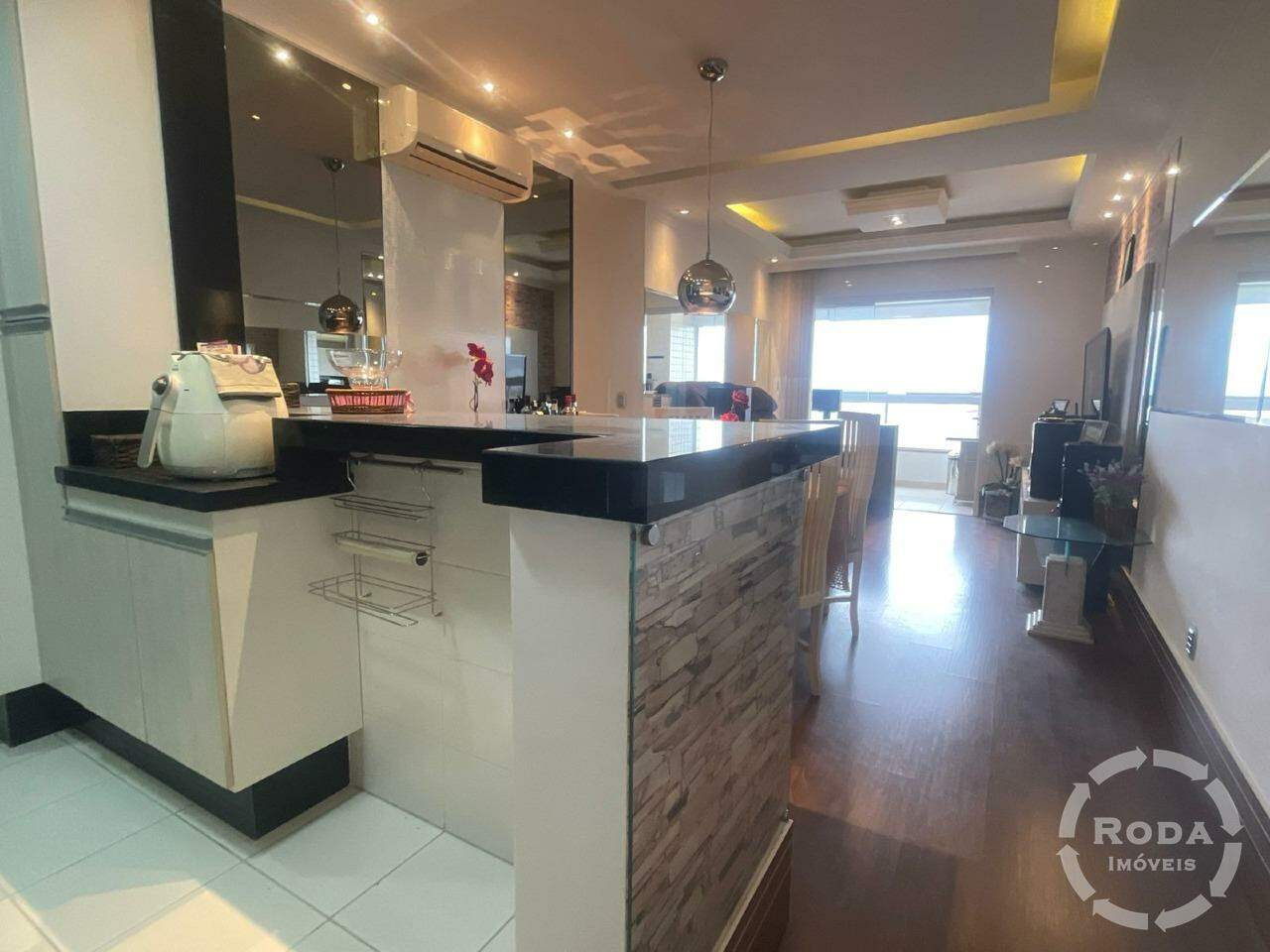 Apartamento à venda no Ponta da Praia: 