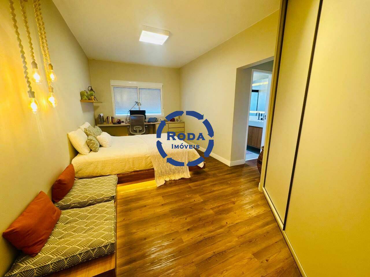 Apartamento à venda no Ponta da Praia: