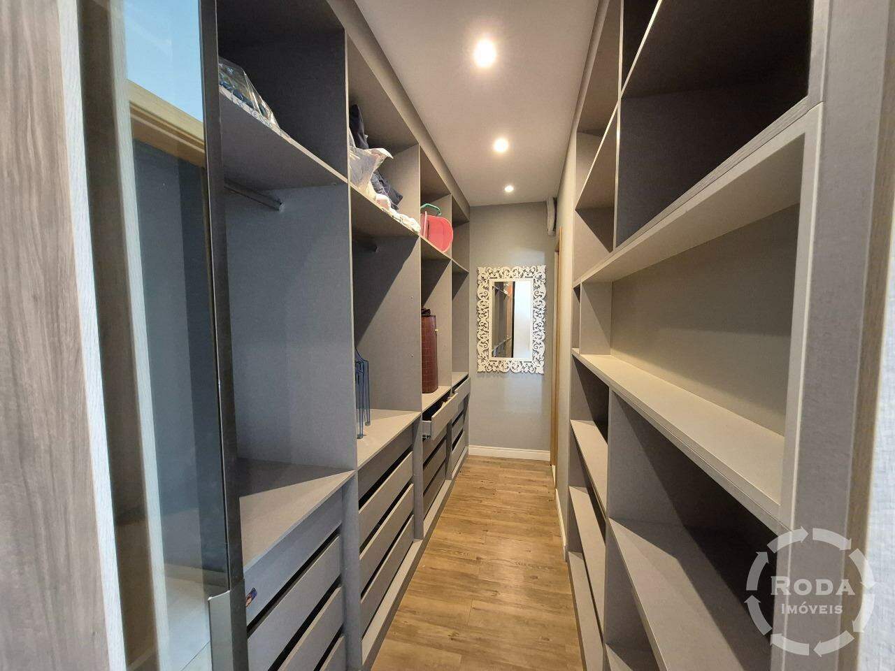 Apartamento à venda no Embaré: 
