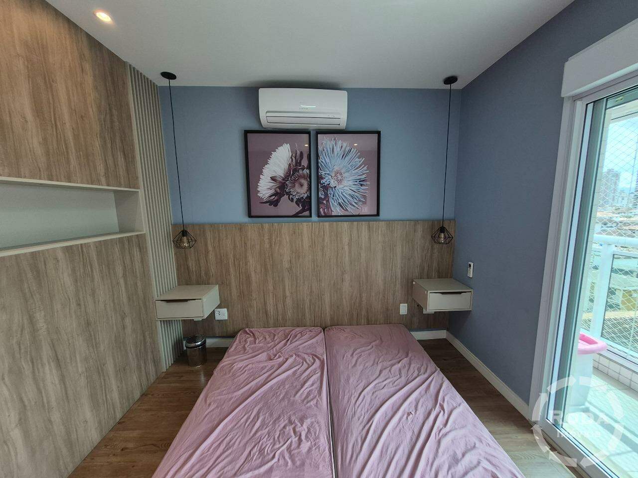 Apartamento à venda no Embaré: 