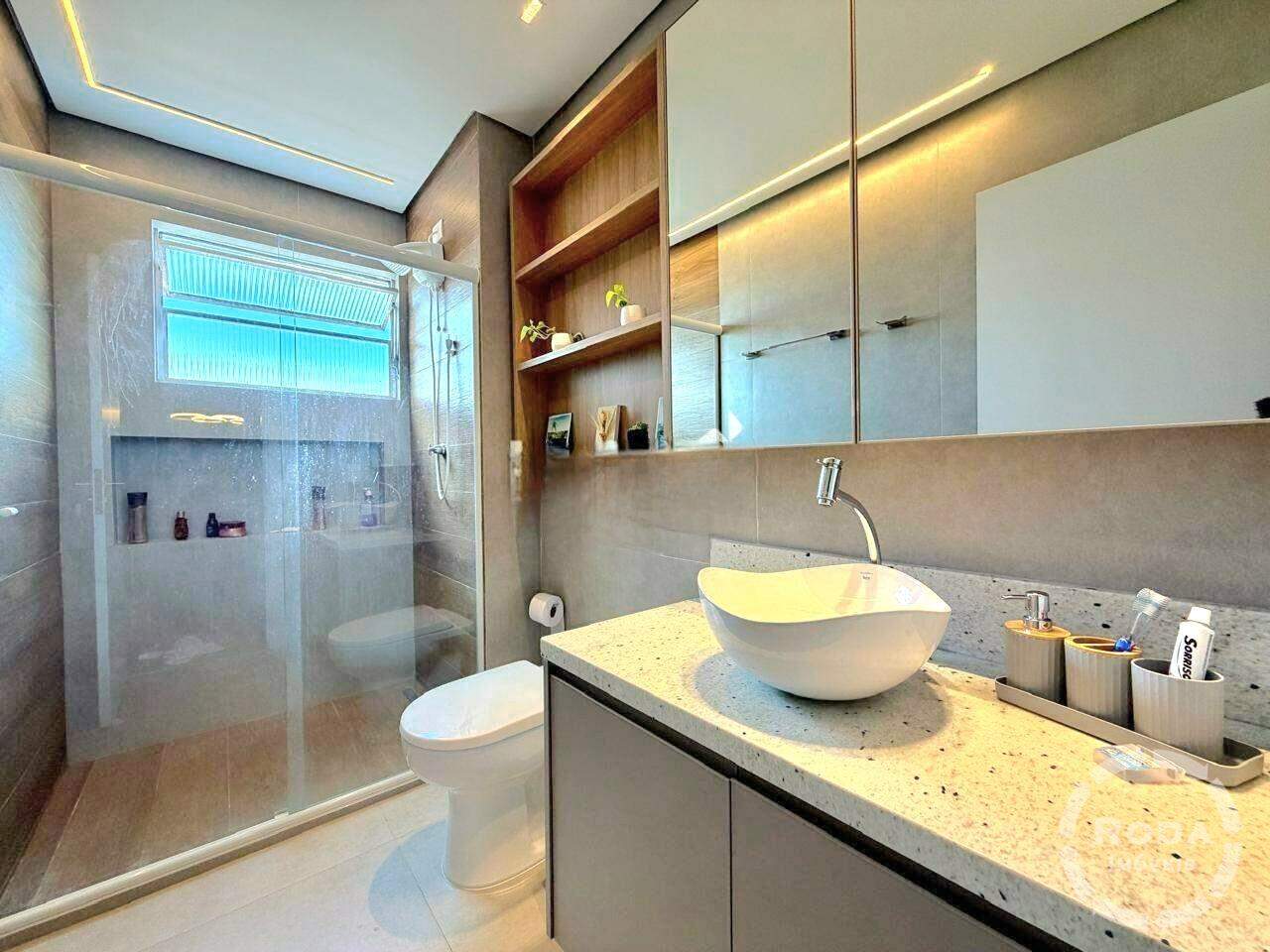 Apartamento à venda no Embaré: 