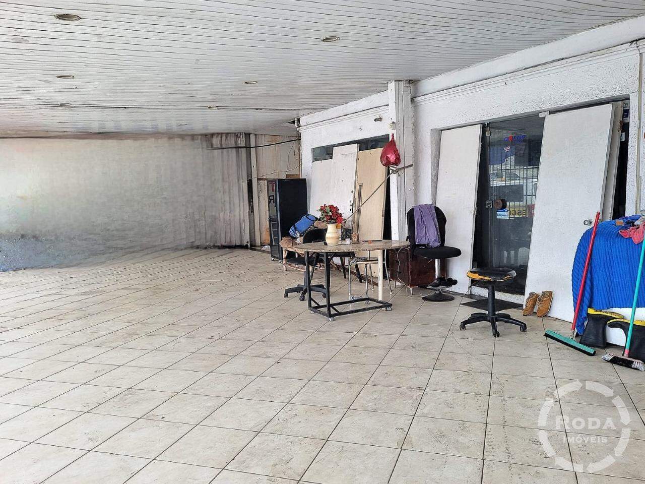 Sobrado Isolado para aluguel no Boqueirão: 